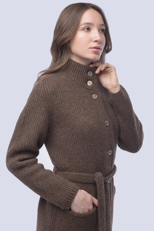 Как правильно выбрать шерстяное женское пальто